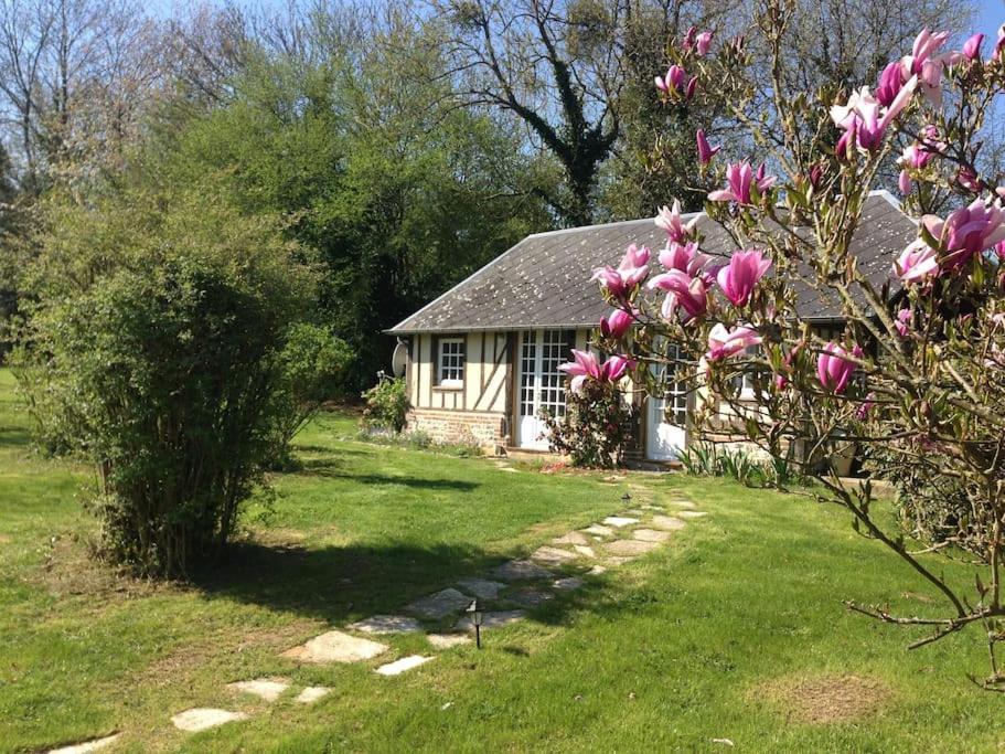 Villa Domaine Du Bois L'Abbe Épaignes Esterno foto